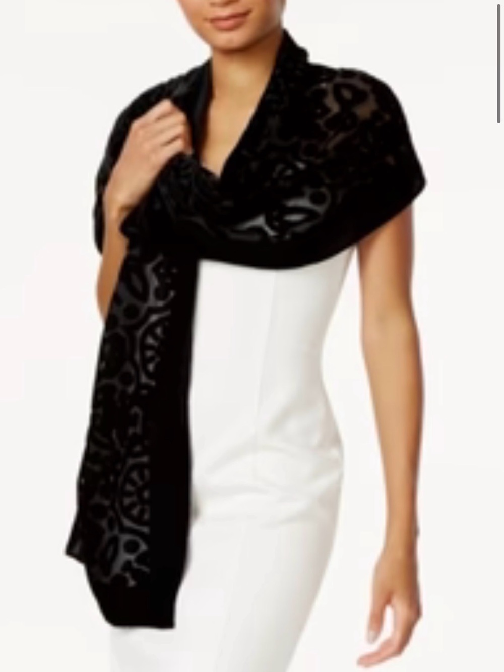 Black Floral-Pattern Velvet Scarf - Women Accessories